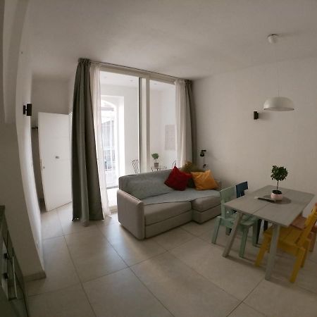 Casa Abbatuzzu Lejlighed Acireale Eksteriør billede