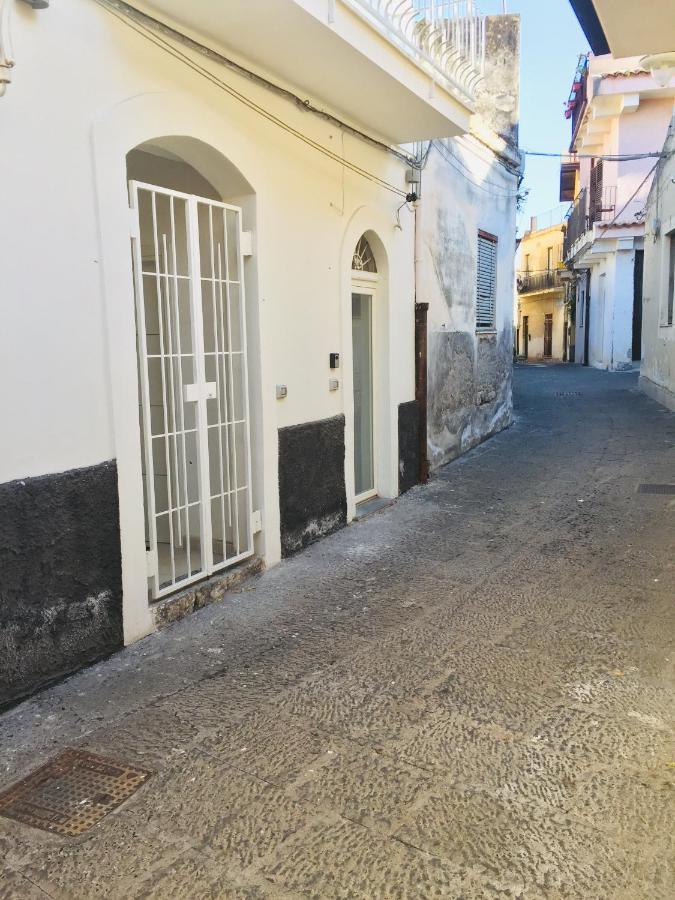 Casa Abbatuzzu Lejlighed Acireale Eksteriør billede