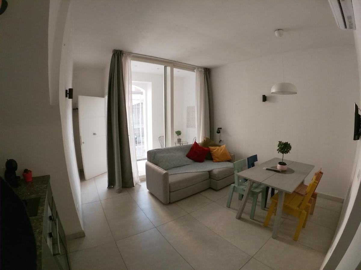 Casa Abbatuzzu Lejlighed Acireale Eksteriør billede