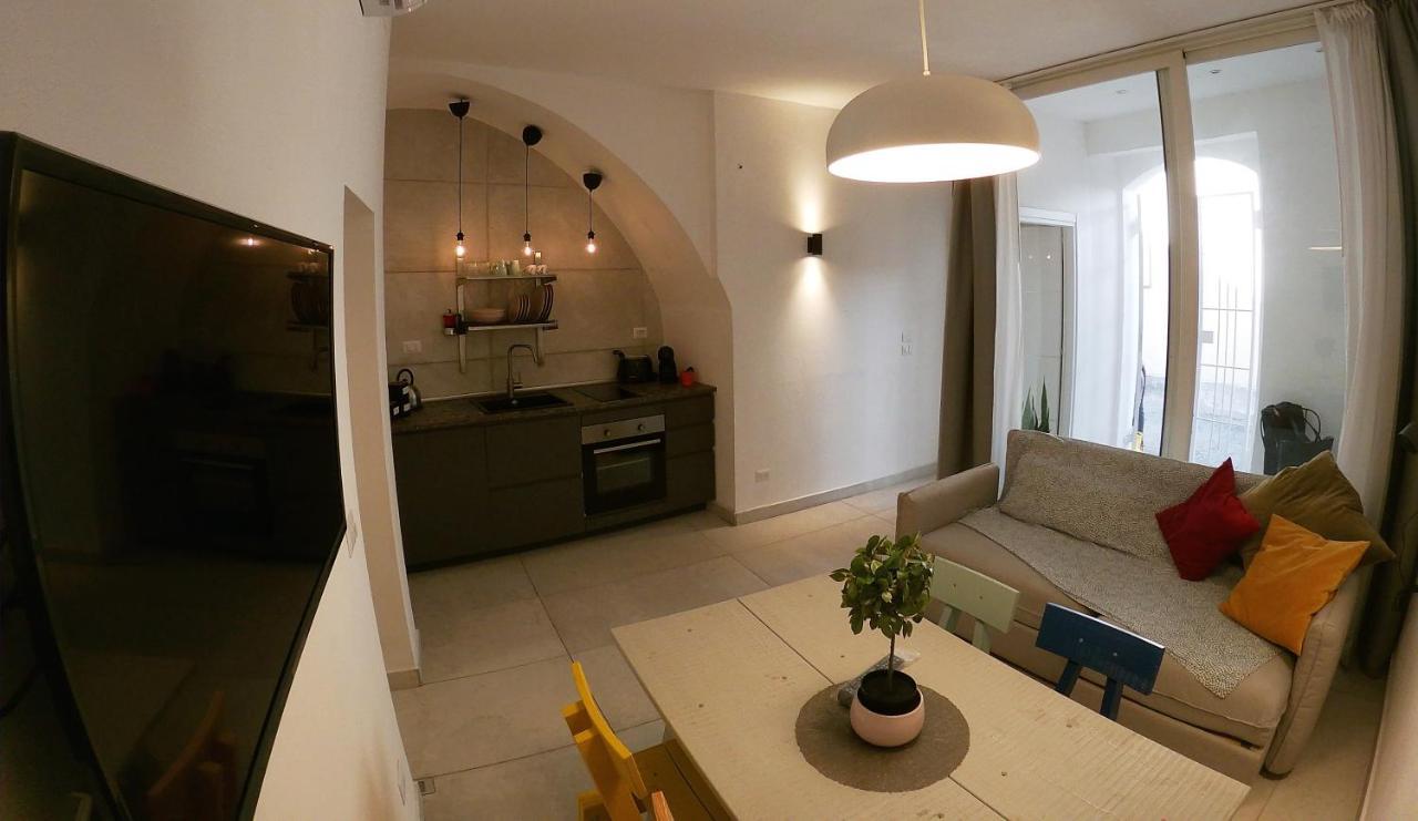 Casa Abbatuzzu Lejlighed Acireale Eksteriør billede