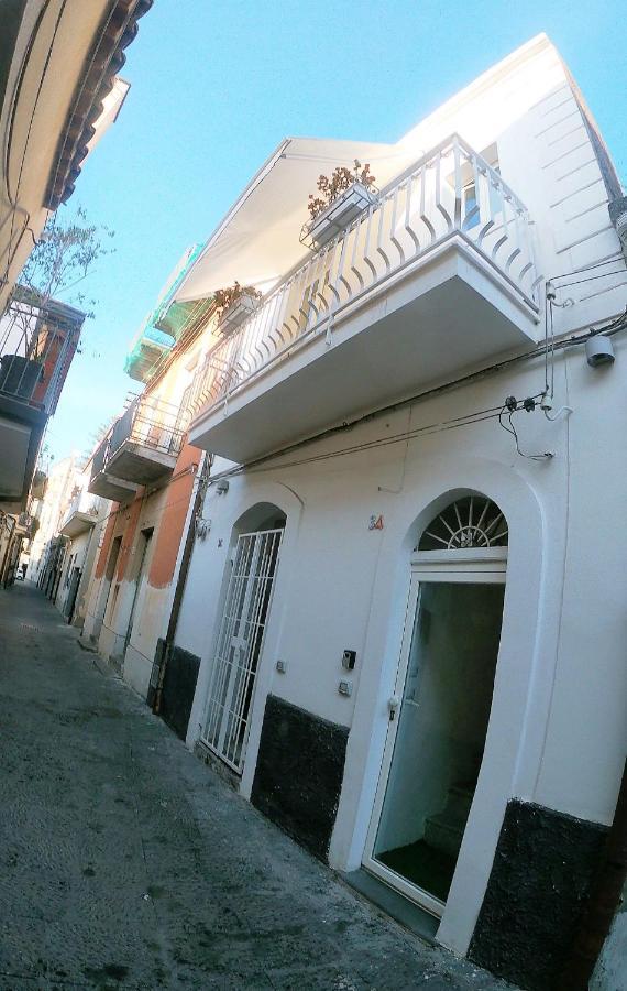 Casa Abbatuzzu Lejlighed Acireale Eksteriør billede